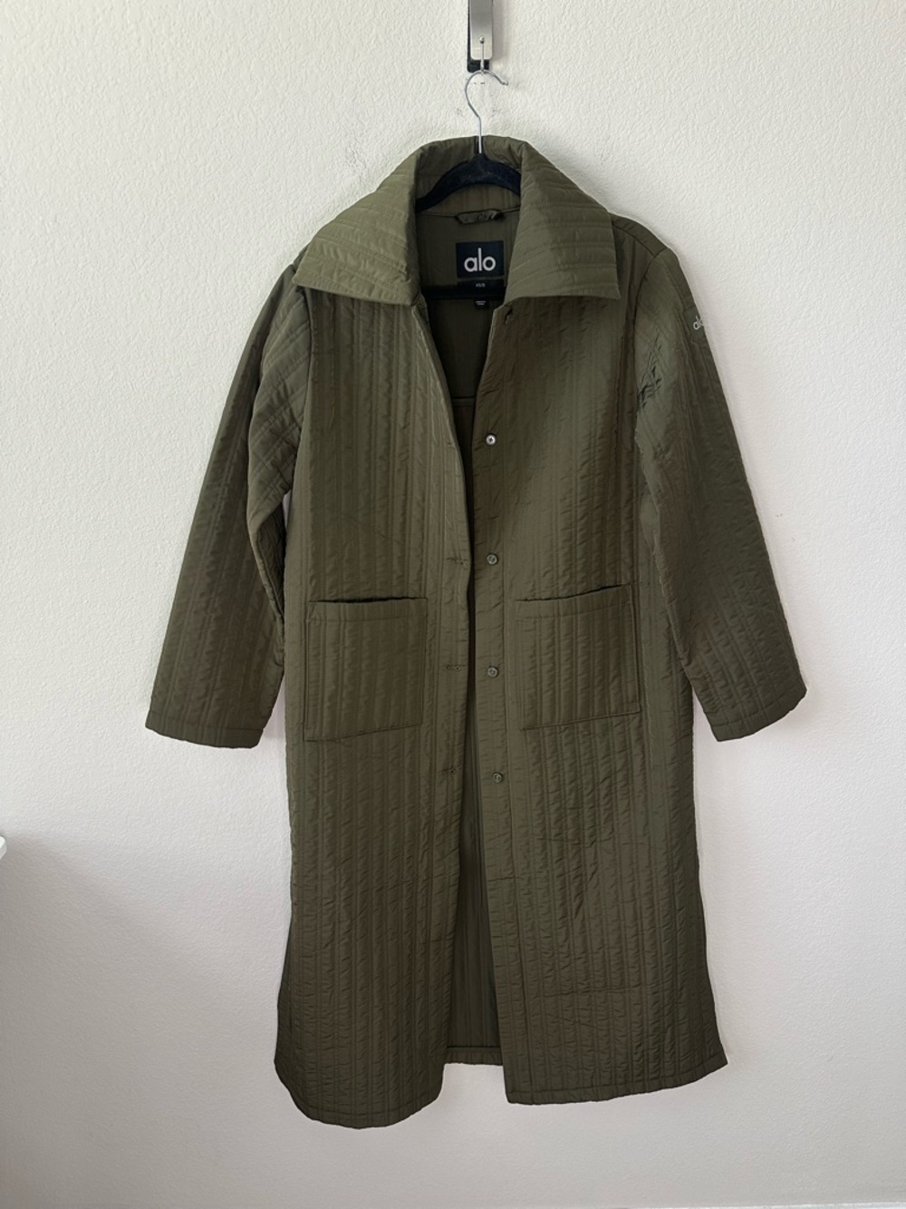 ALO YOGA Quilted Skyline Long Coat in Green Olive SZ XS/S - Picture 2 of 7